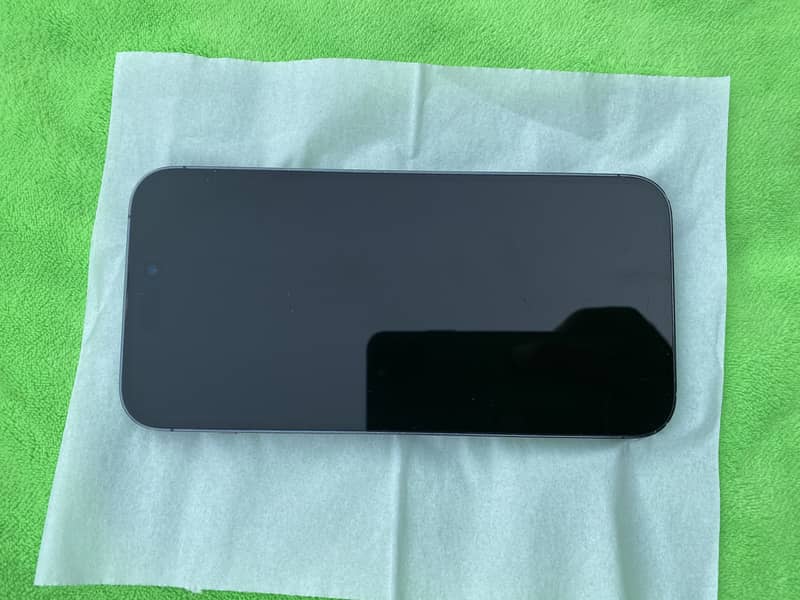 Apple iPhone 14 Pro Max 6