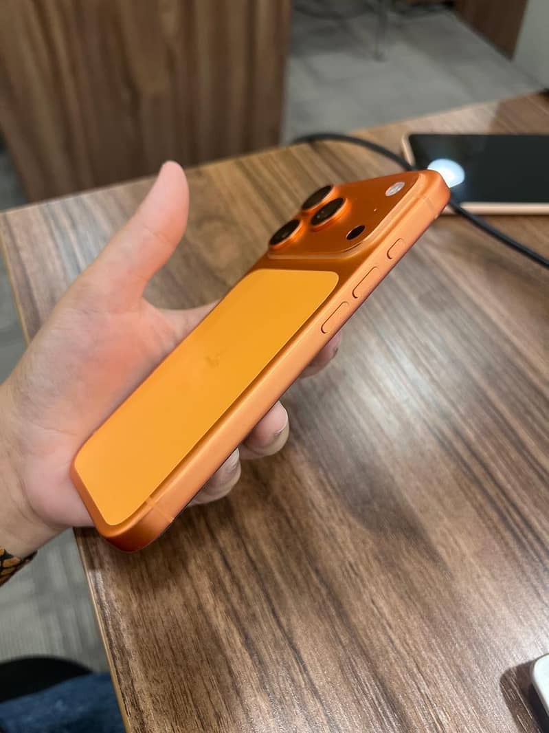 Apple iPhone 17 Pro 2