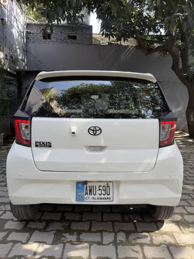 Daihatsu Mira 2018