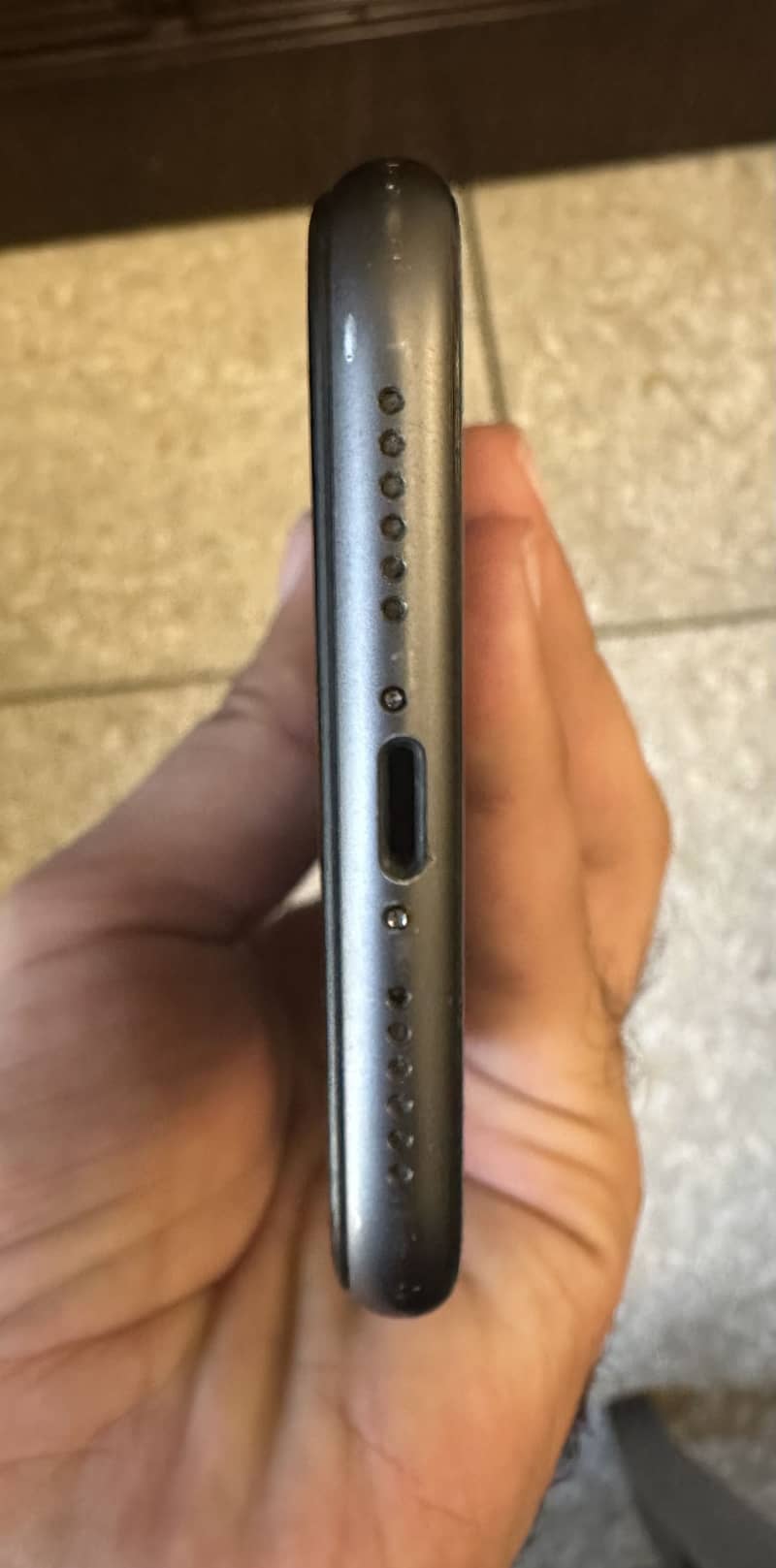 Apple iPhone 11 4