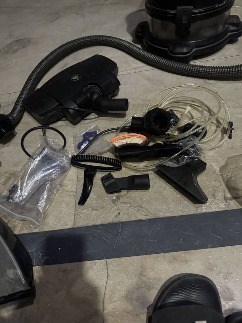 Vacuum cleaner & Roboclean 9