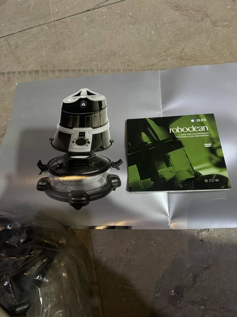Vacuum cleaner & Roboclean 12