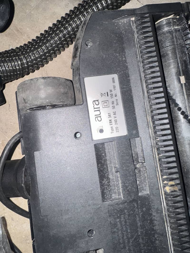 Vacuum cleaner & Roboclean 17