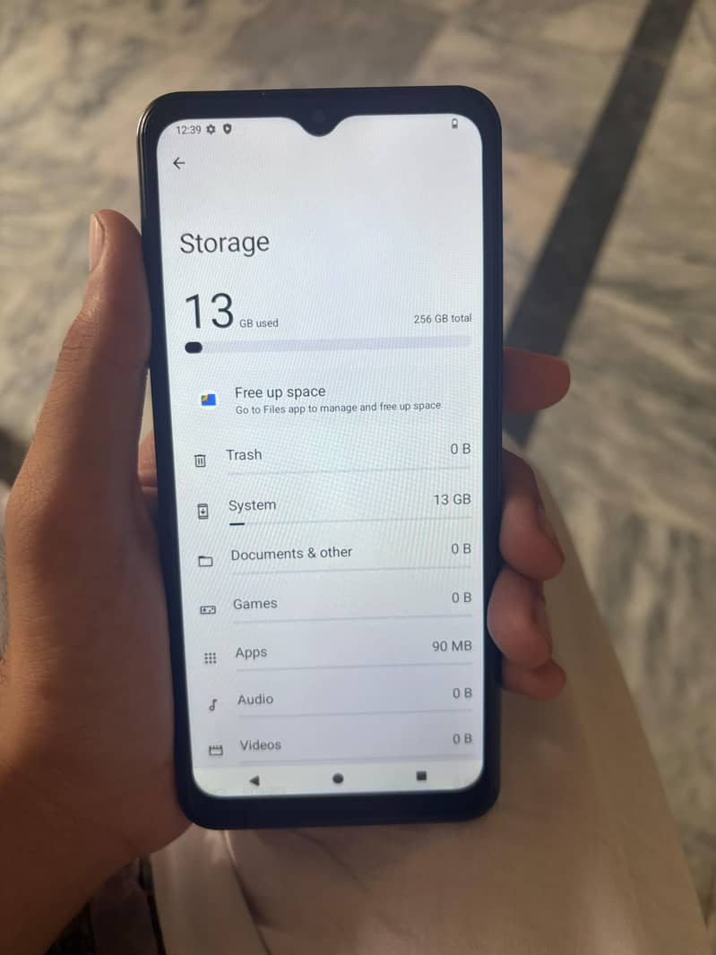 HMD Aura 2 2