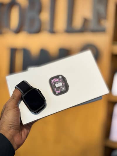 Apple Watch Ultra 3 49MM LTE Black Titanium With Trail Loop Apple War