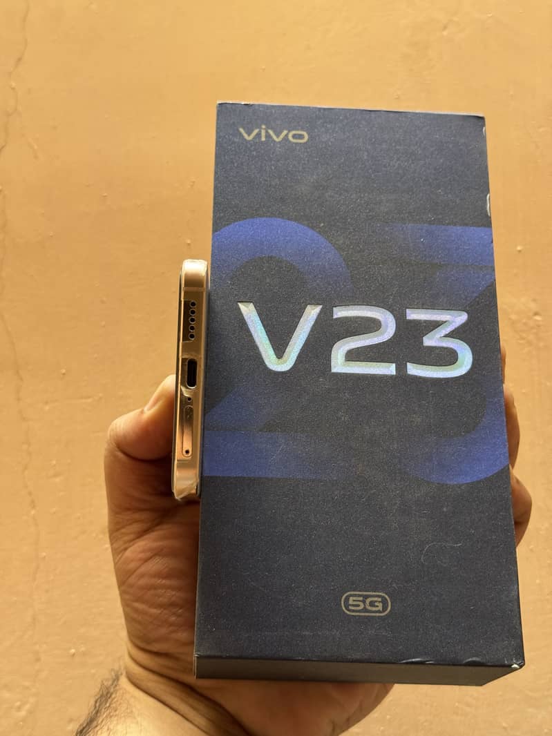 Vivo V23 4