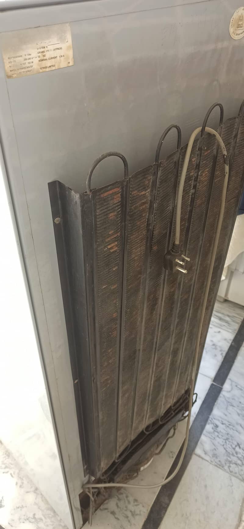 Dawlance Fridge with Stabilizer 2
