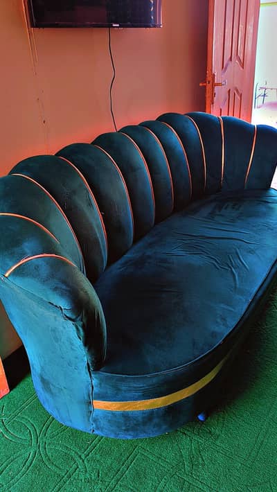 fresh sofa set only 2 month used