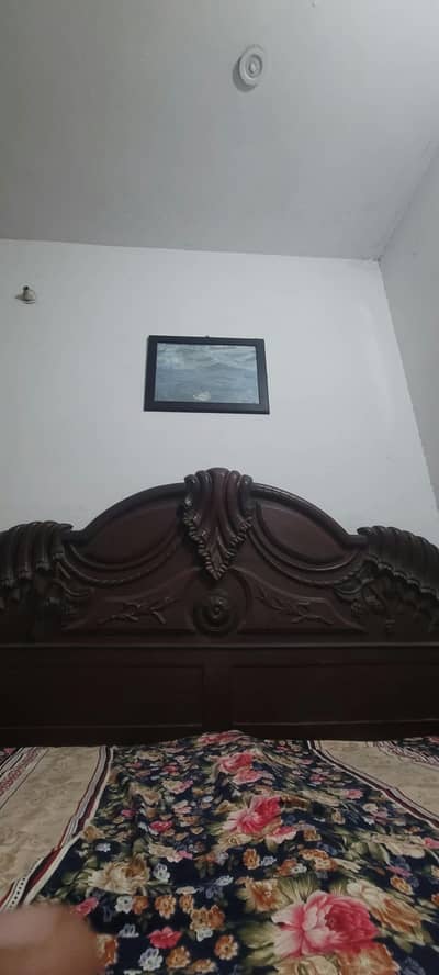Tali King Size Bed