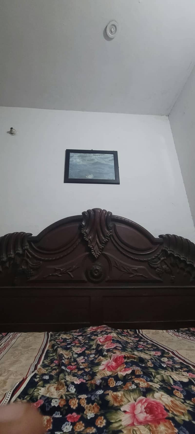 Tali King Size Bed 0