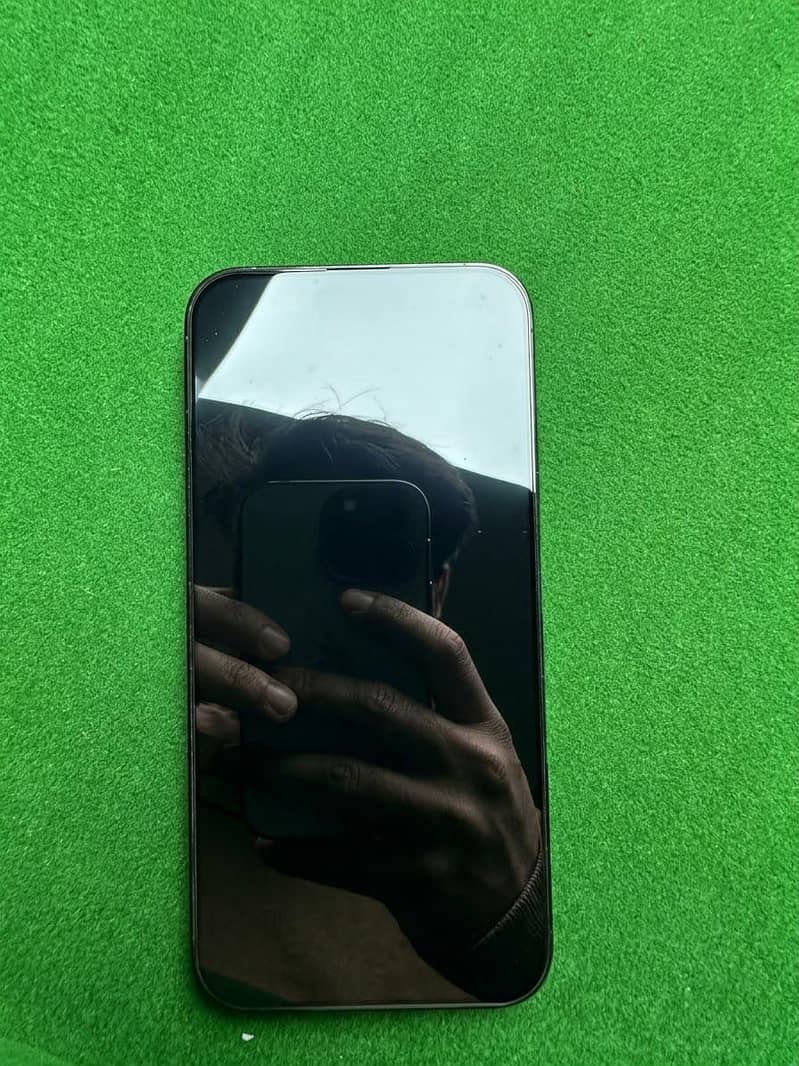 Apple iPhone 14 Pro Max 1
