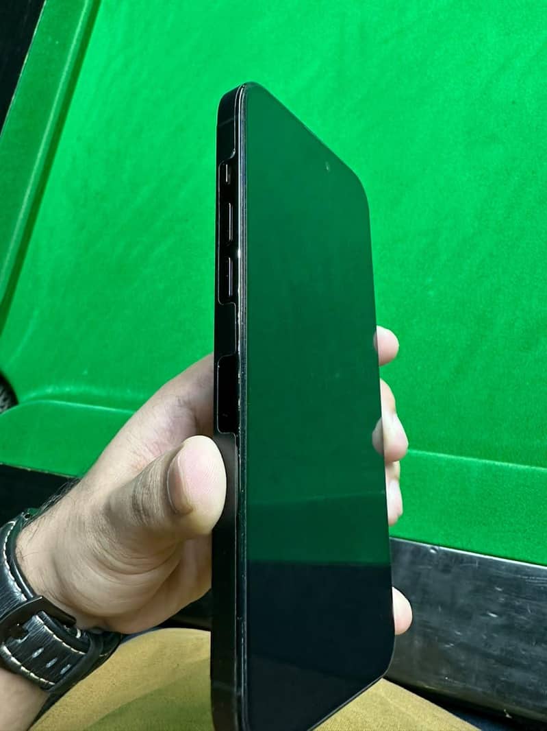 Apple iPhone 14 Pro Max 4