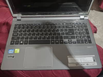 v5 572pg 12/512gb SSD msata Samsung with 2gb Nvidia GPU
