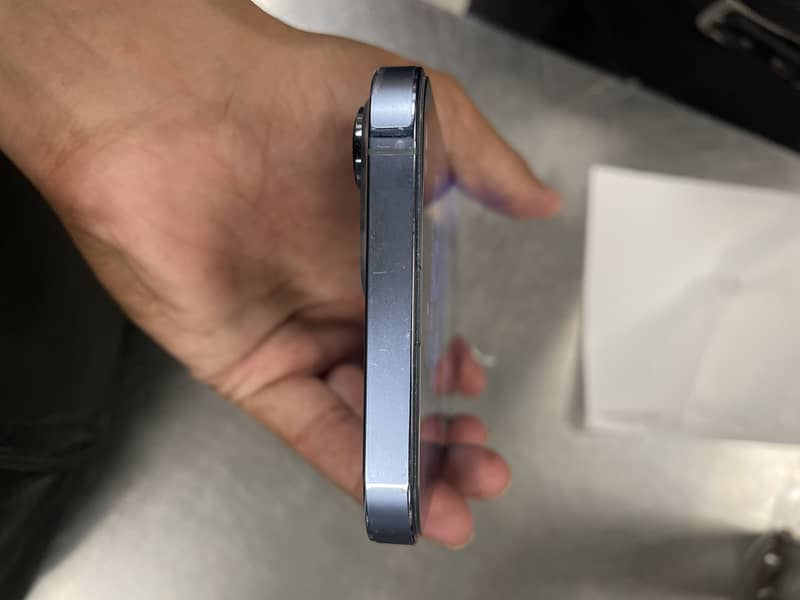 Apple iPhone 13 Pro Max 5