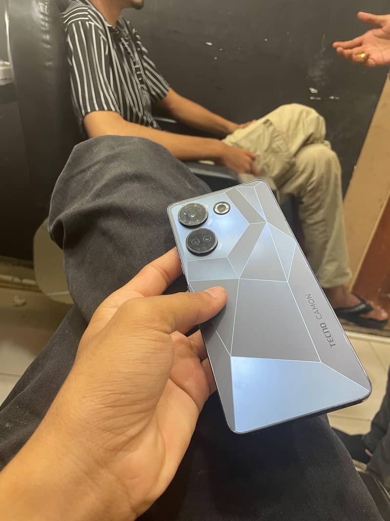 Tecno CAMON 20 1