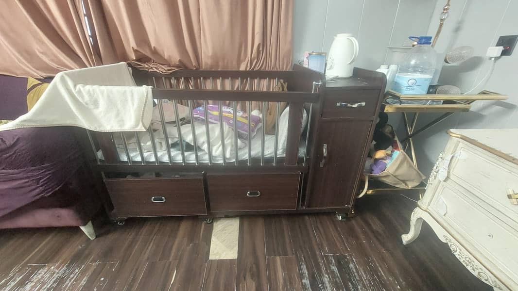 baby cot 1