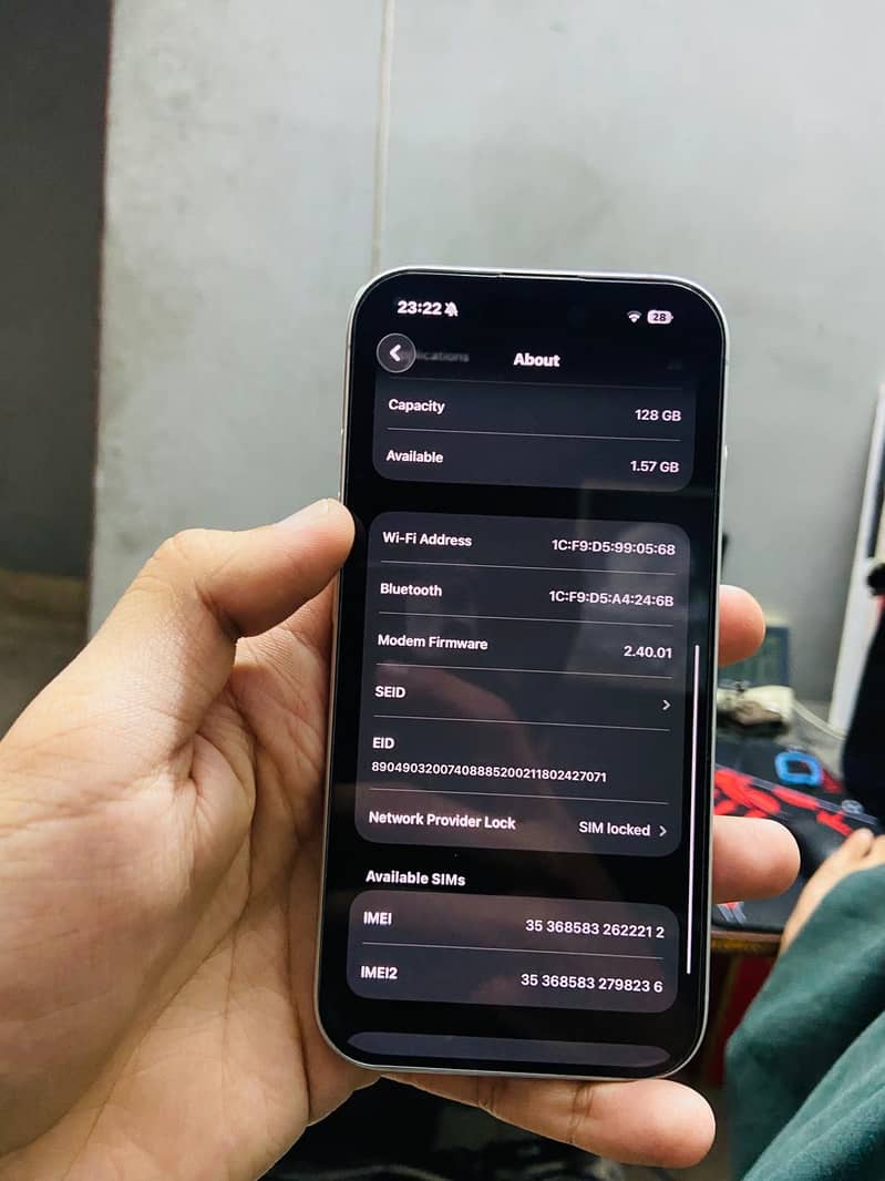 iPhone 16 2