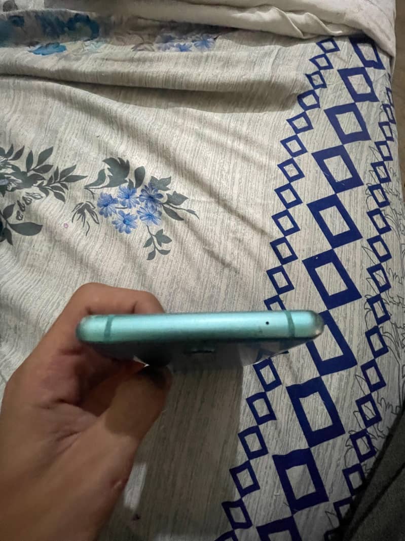 One Plus 8 8/128 3