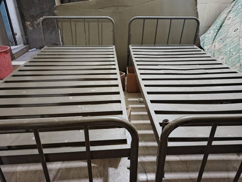Iron bed 1