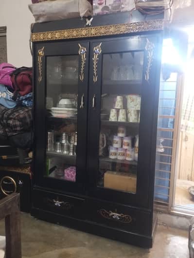 Furniture and Table set For Sale