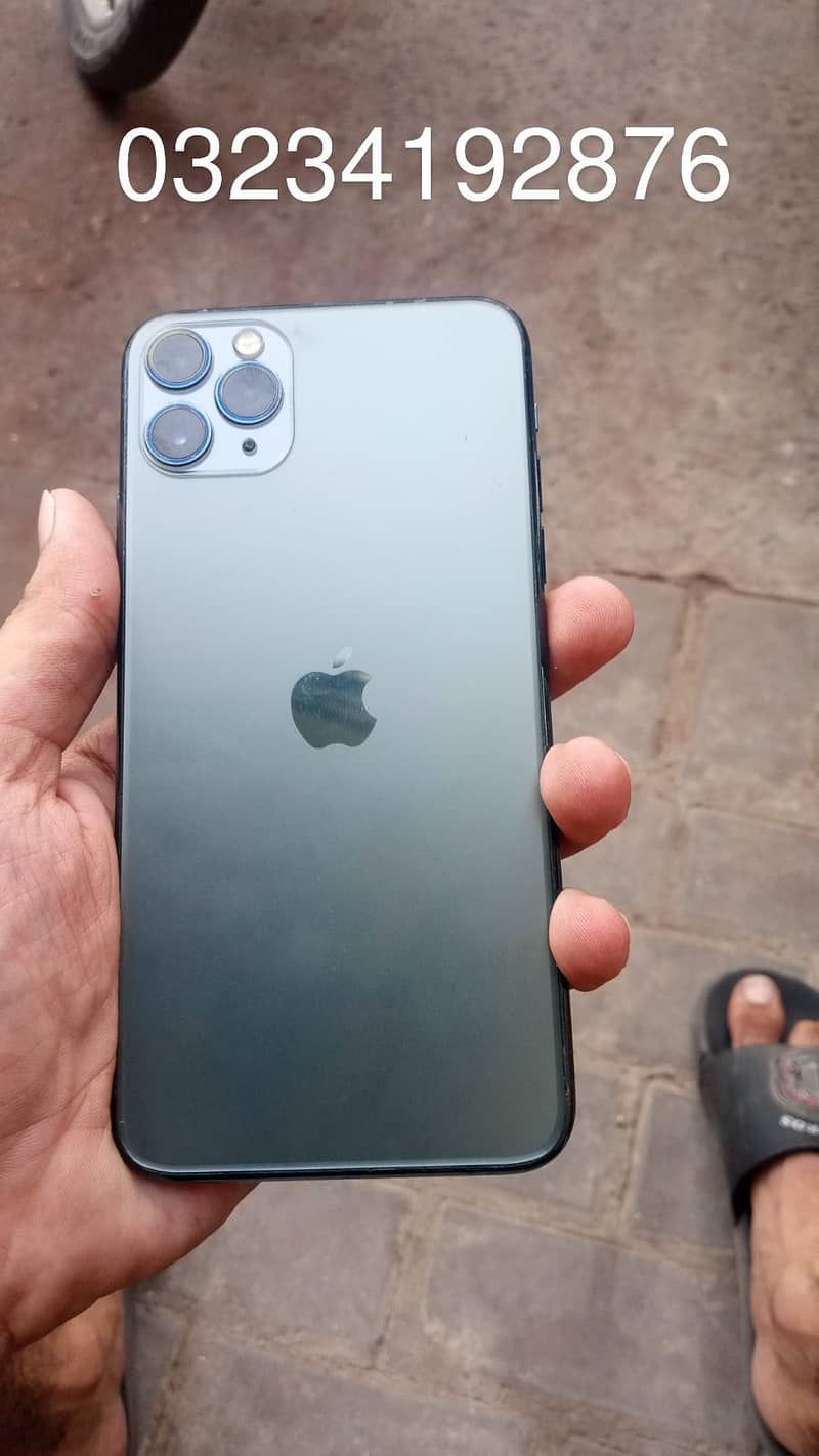 Apple iPhone 11 Pro Max 3