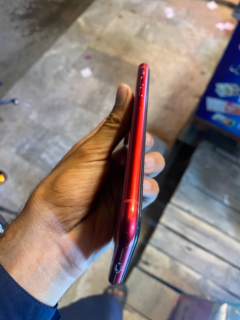 Apple iPhone 11 3