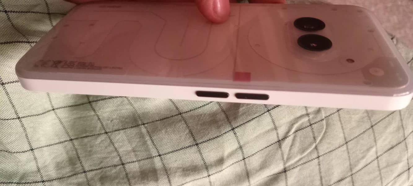 Nothing Phone 2a 8