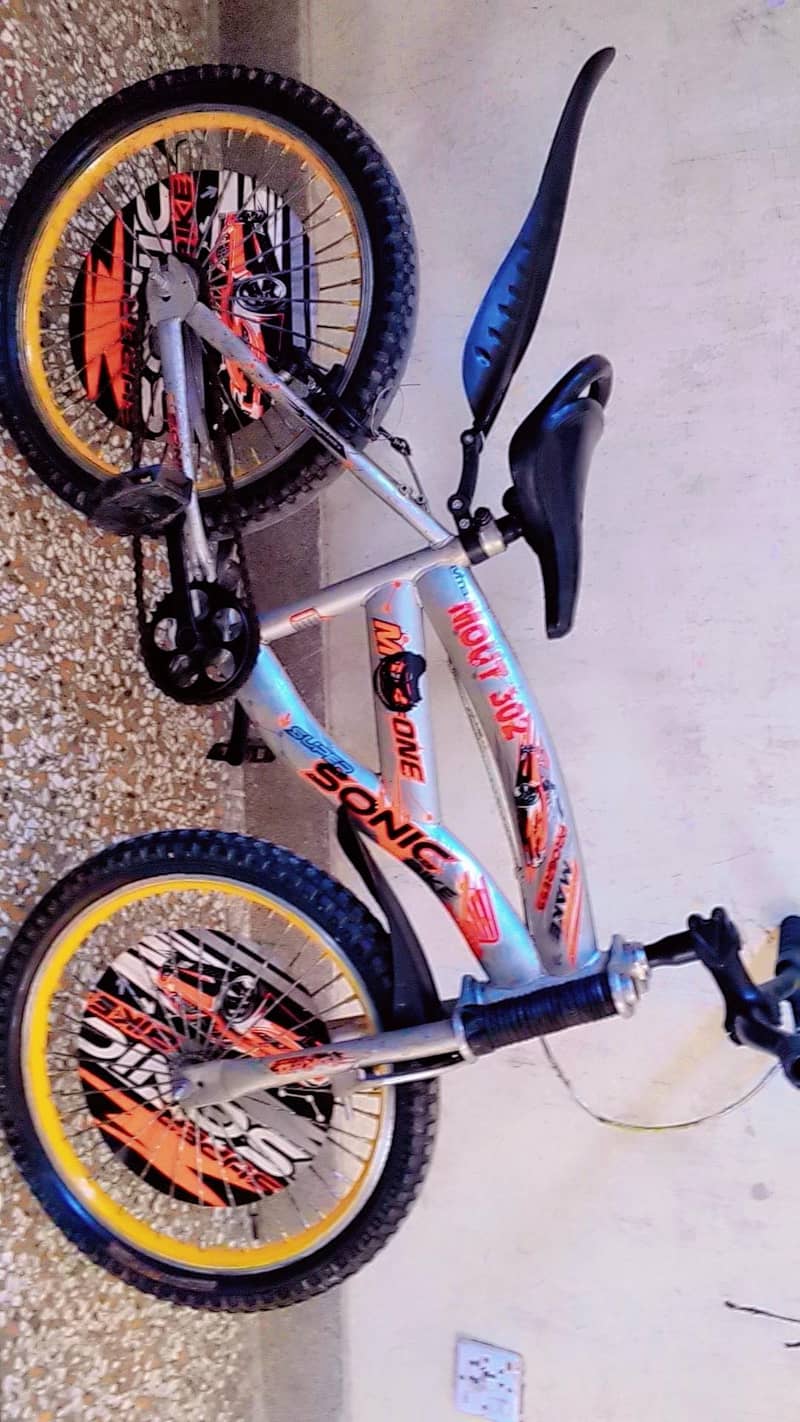 Sonic cycle size 20" 1