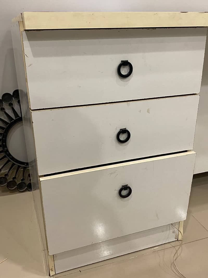 Custom made study table 2 drawer 1 shelf 0