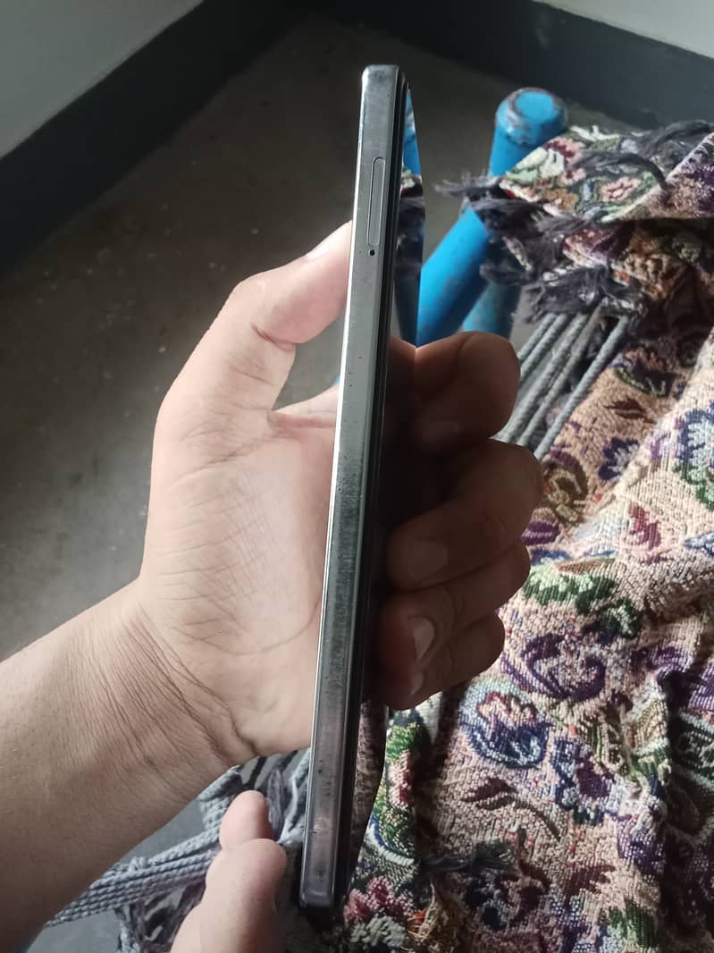 Tecno CAMON 30 7