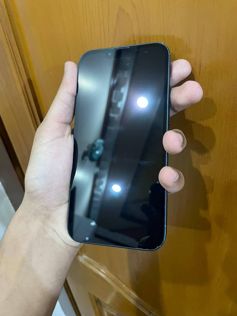Apple iPhone 13 1