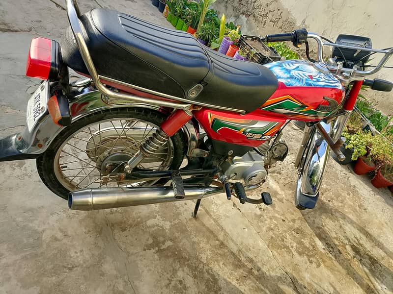 United 70cc 2