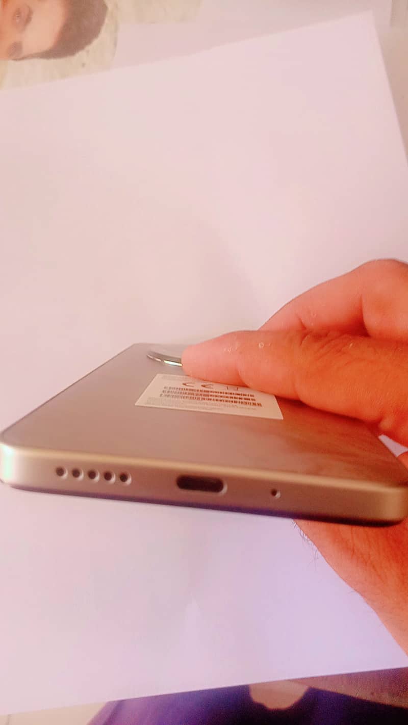 Mobile  Poco c75 8/256 4