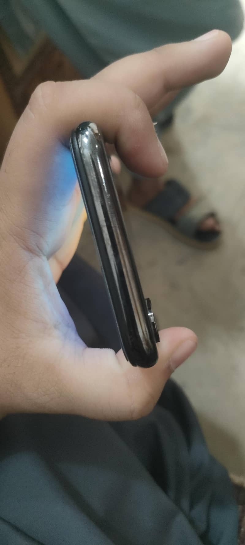 Apple iPhone X 2