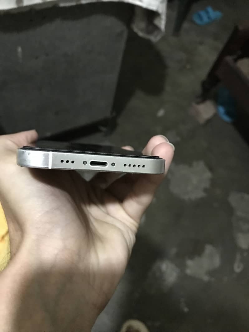 Apple iPhone 13 Pro 1