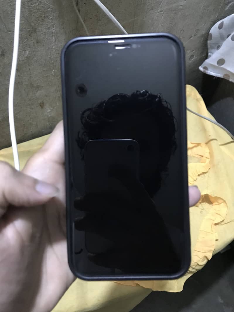 Apple iPhone 13 Pro 4