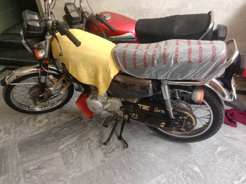 Self start 125 mint condition 0