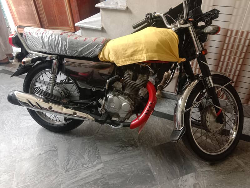Self start 125 mint condition 2