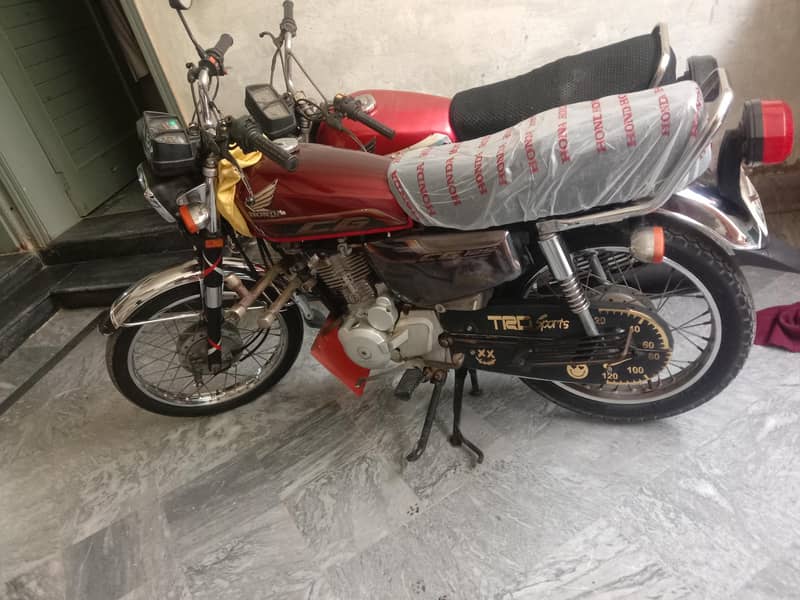 Self start 125 mint condition 5