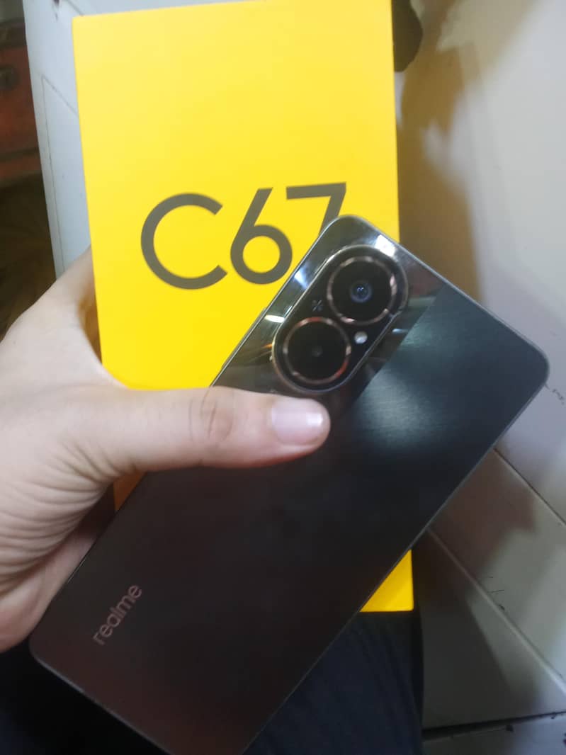 Realme C67 1