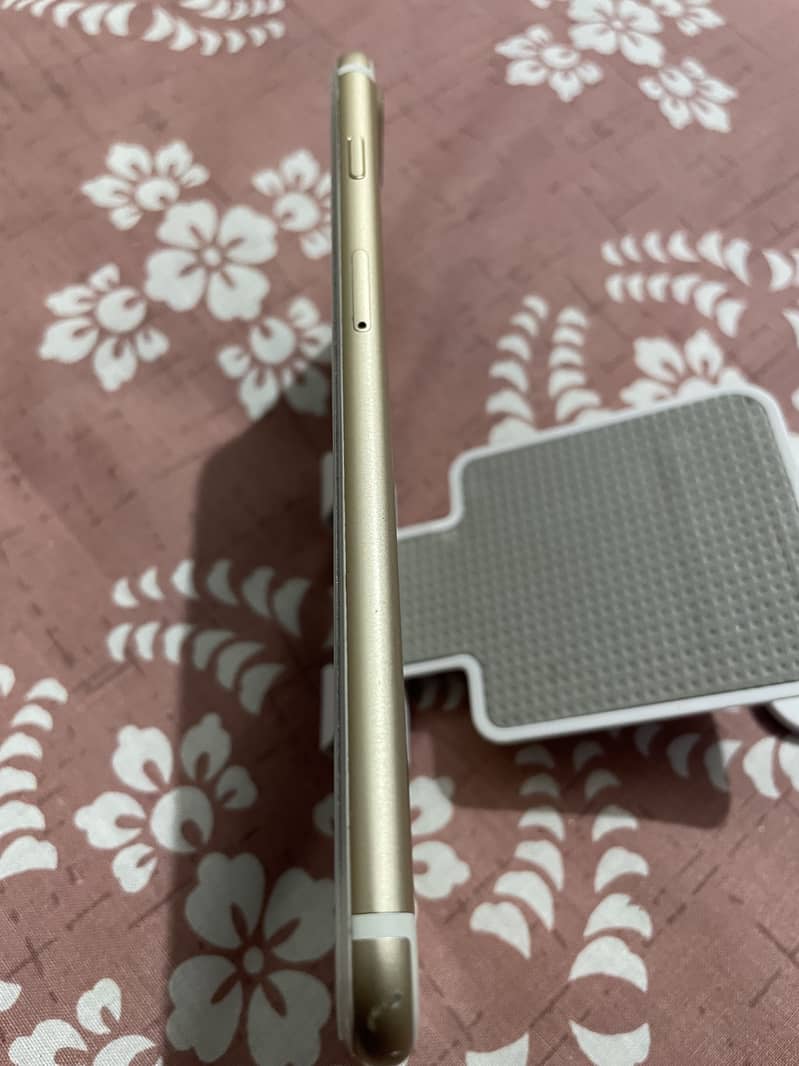 Apple iPhone 7 Plus 3