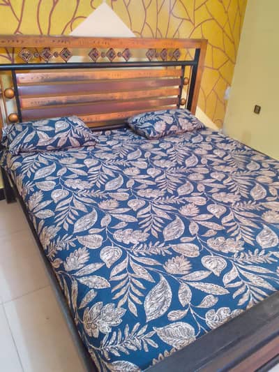Heavy King Size Bed without Mattress 0*3*3*3-*1*2*9*2*5*1*5