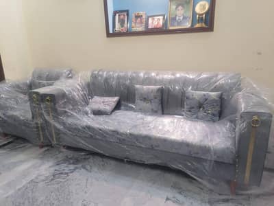 wooden bed set