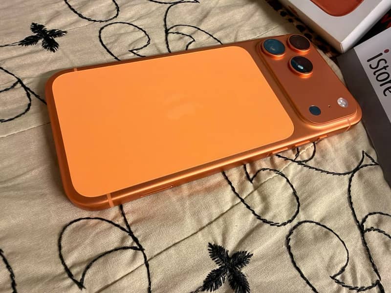 Apple iPhone 17 Pro Max 9