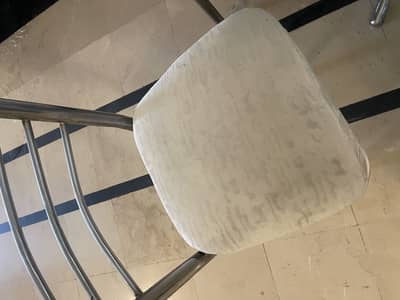 4 seater dining table