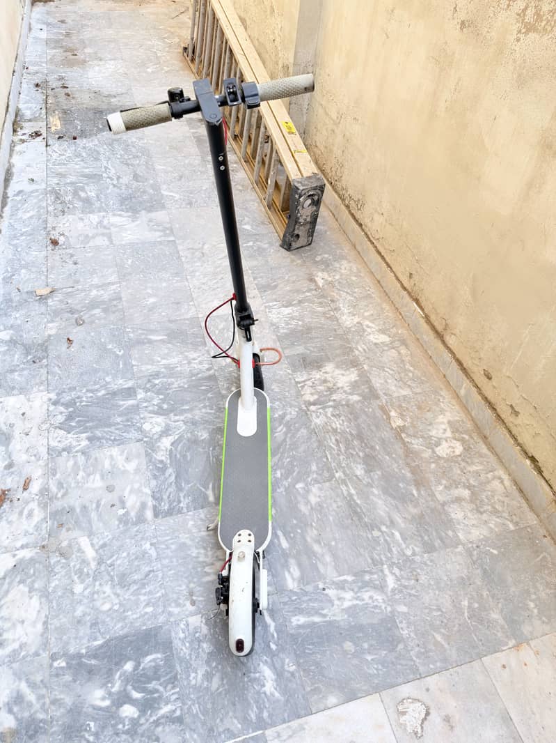 Electric scooty 1