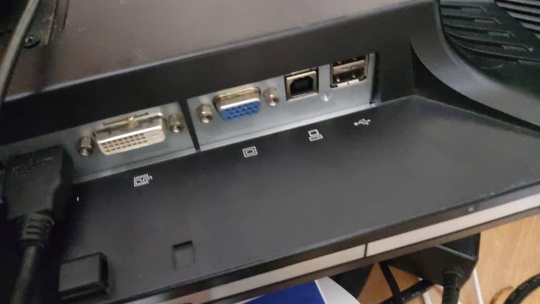 hp computer  led22" 1