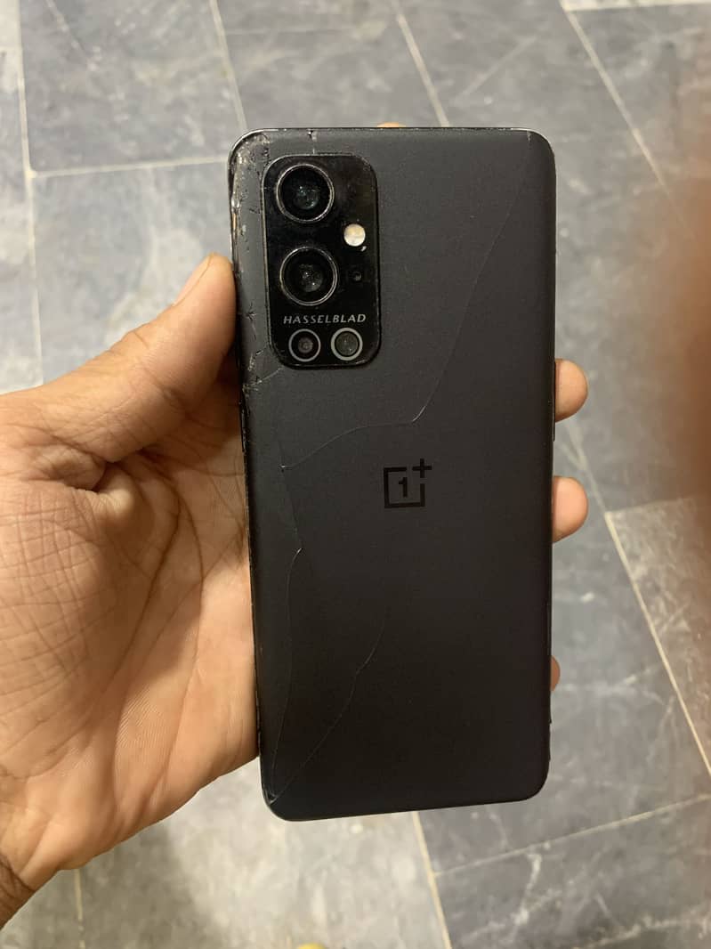 One Plus 9 Pro 1