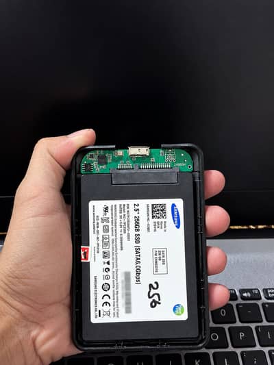 Samsung 256GB SSD 2.5 SATA – 82% Health Tested & Fast Speed