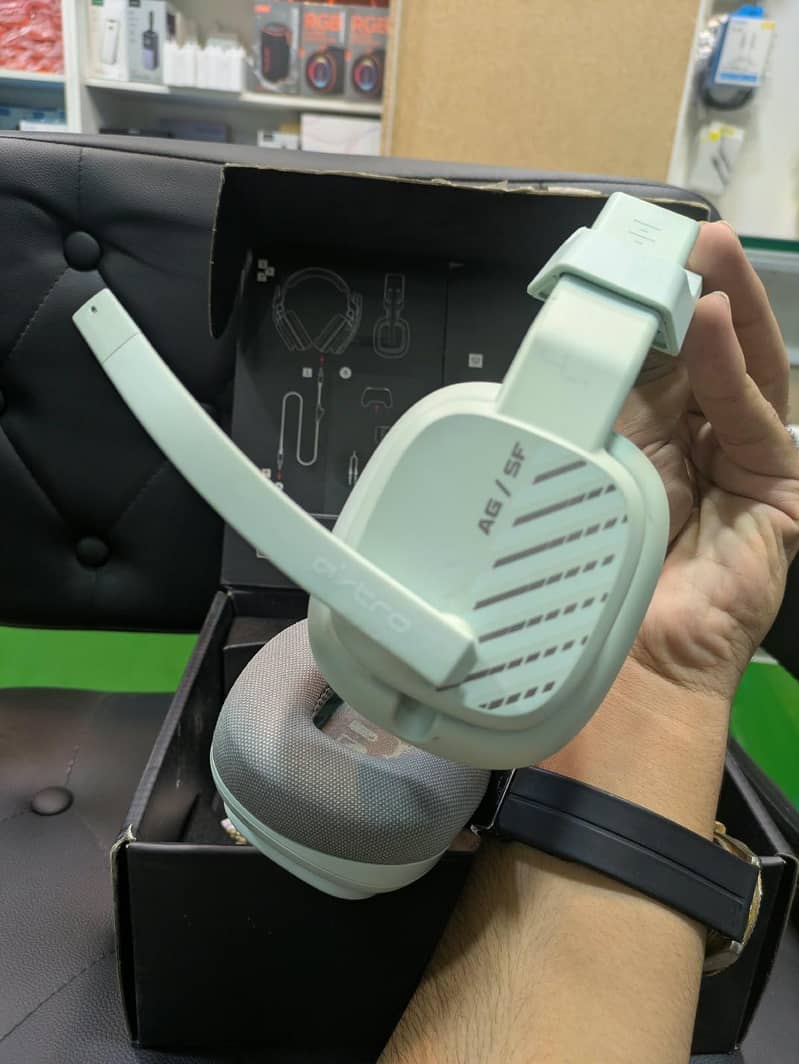 Logitech Astro A10 gen 2 6